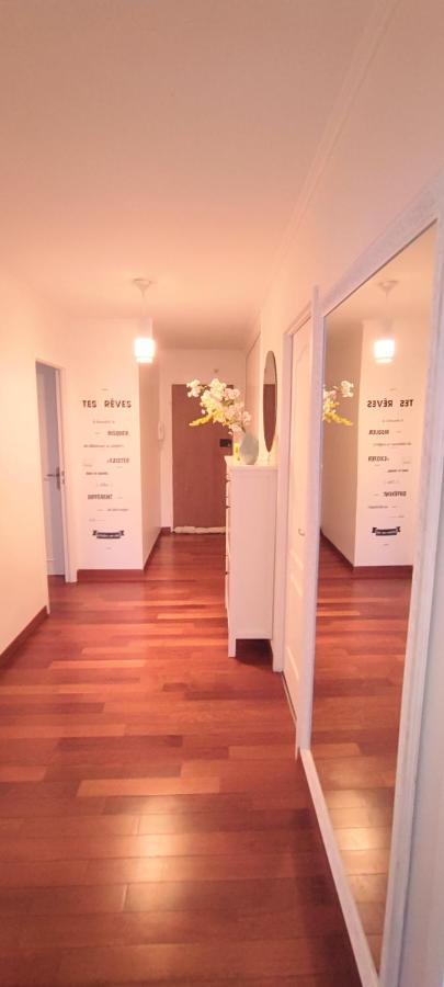 Bel Appartement Entre Disney Land Et Paris Chelles  Bagian luar foto